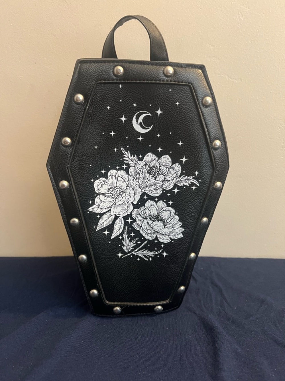 Hot Topic Coffin Shaped Purse/Backpack